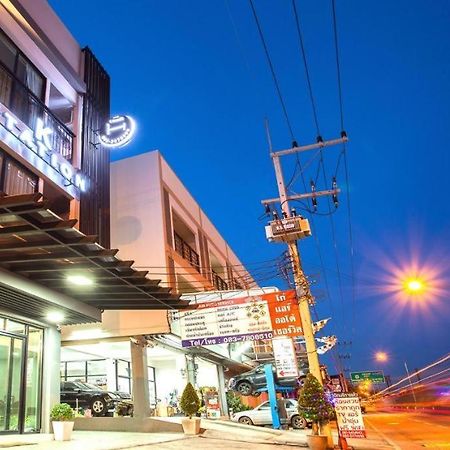 K Station Pattaya Otel Dış mekan fotoğraf